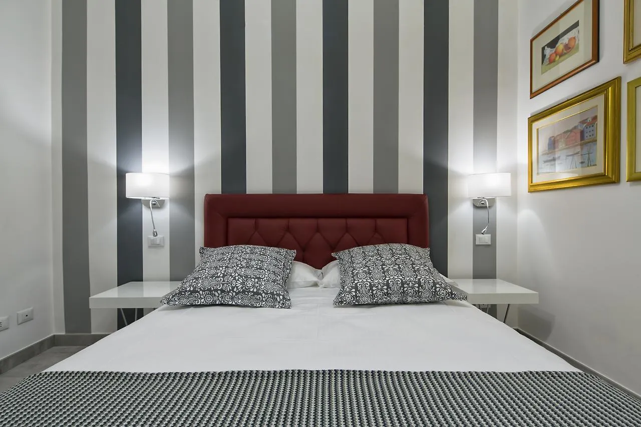 Bed & Breakfast B&B Raffaello 16 Milan Italy